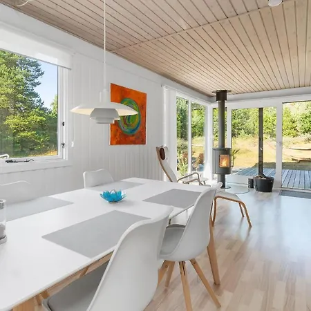 Lovely In Aakirkeby With Wifi Casa vacanze *
