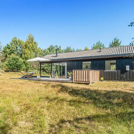 Lovely In Aakirkeby With Wifi Casa vacanze *